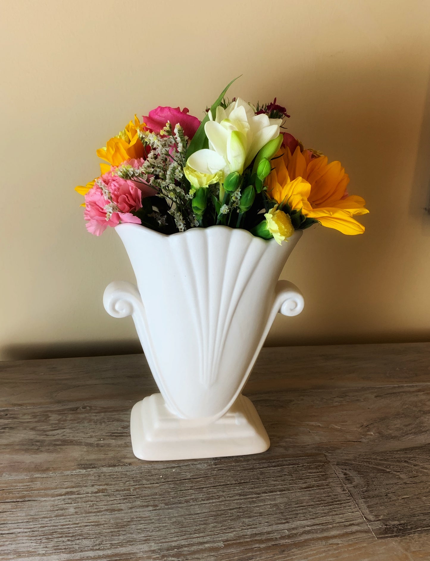 Vintage Syle Flower Vase