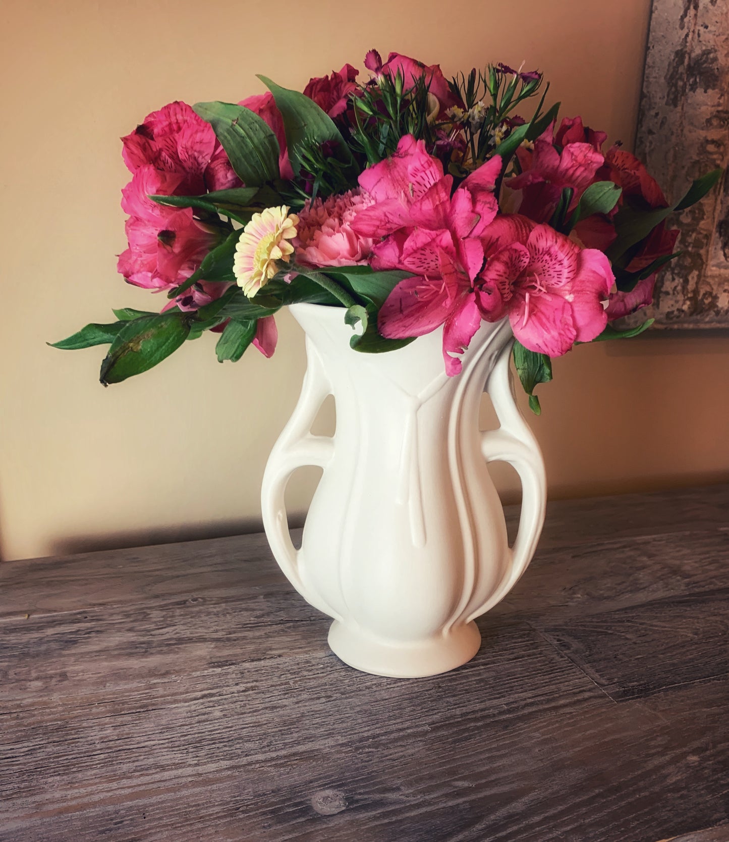 Vintage Style Ribbon Vase