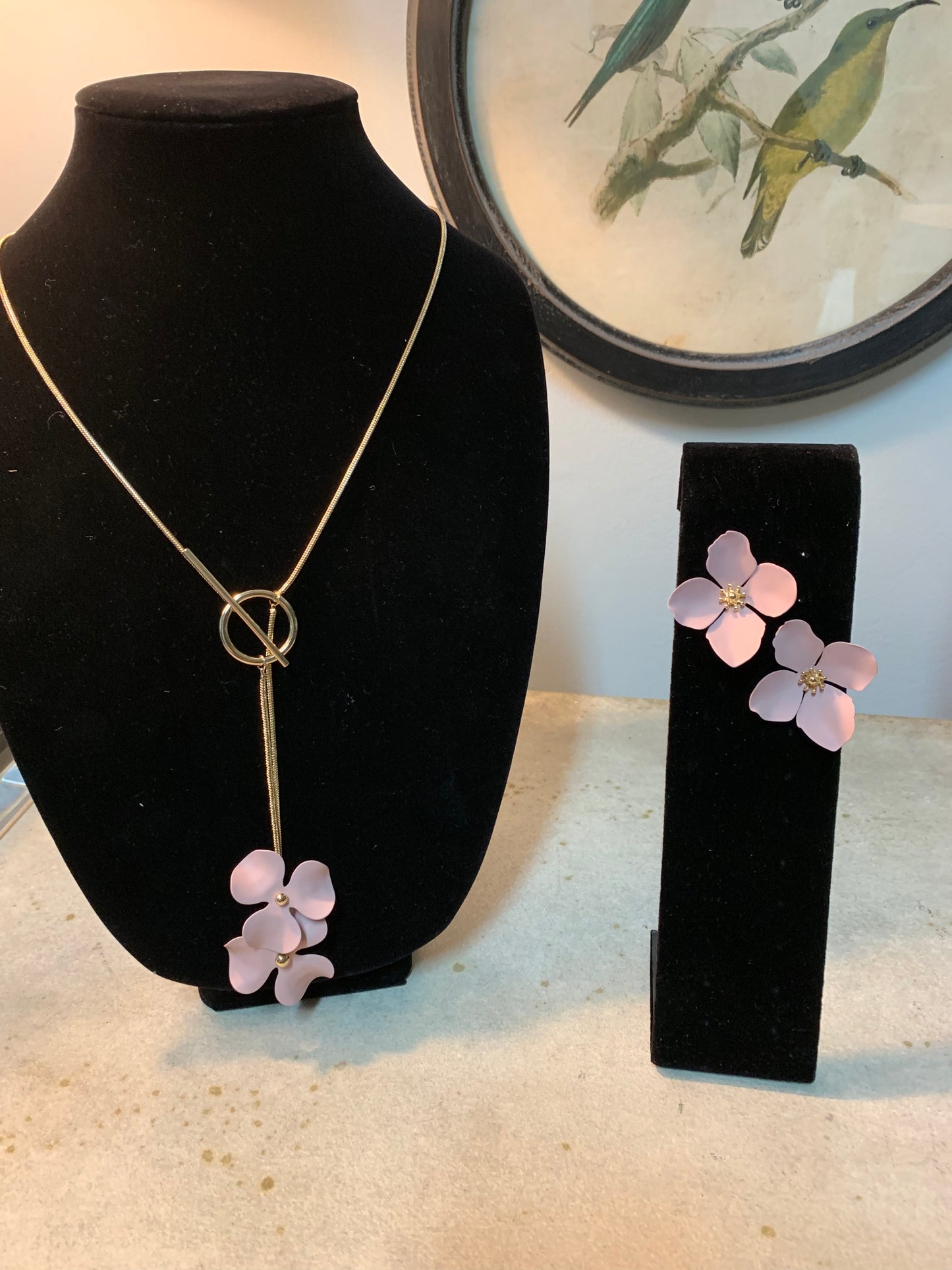 Rose Lariat Necklace with Metal Flowers